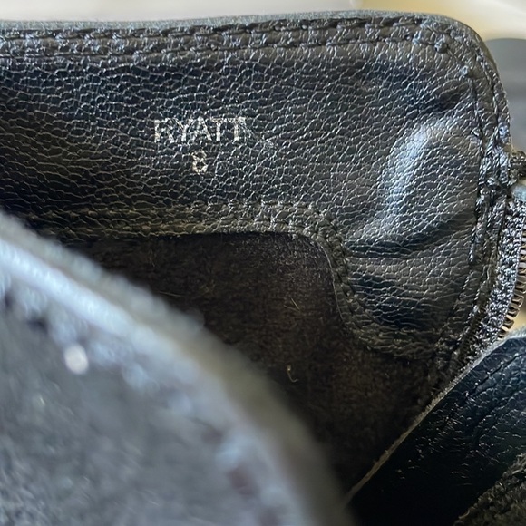 Steve Madden Women’s Black Nubuck Ryatt Zip Leather Ankle Boots - Size 8 - Picture 6 of 9